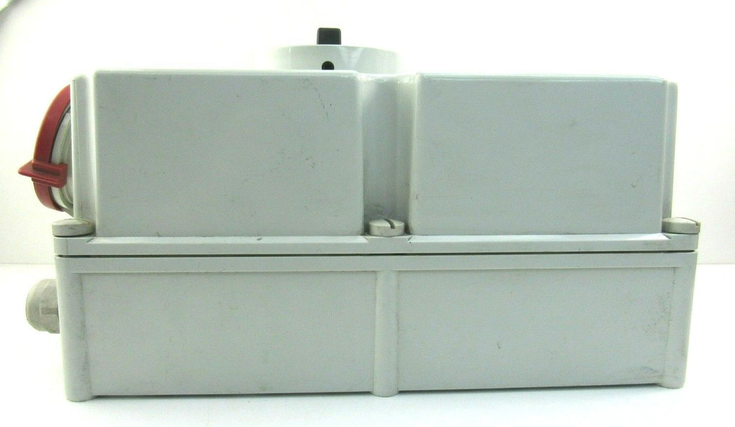 Mennekes 5691AB WALL BOX New