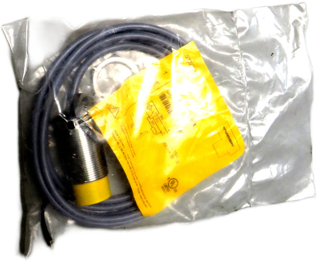 TURCK  Ni20U-EM30-AP6X, 10-30VDC, 200mA 1646300    New