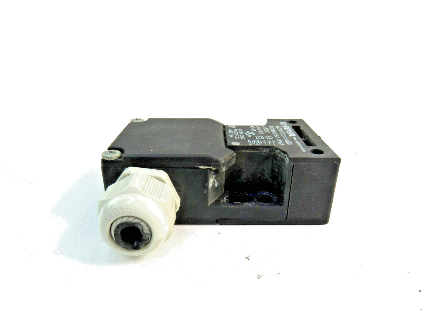 SCHMERSAL AZ 16-12ZVRK-M20 SAFETY INTERLOCK SWITCH