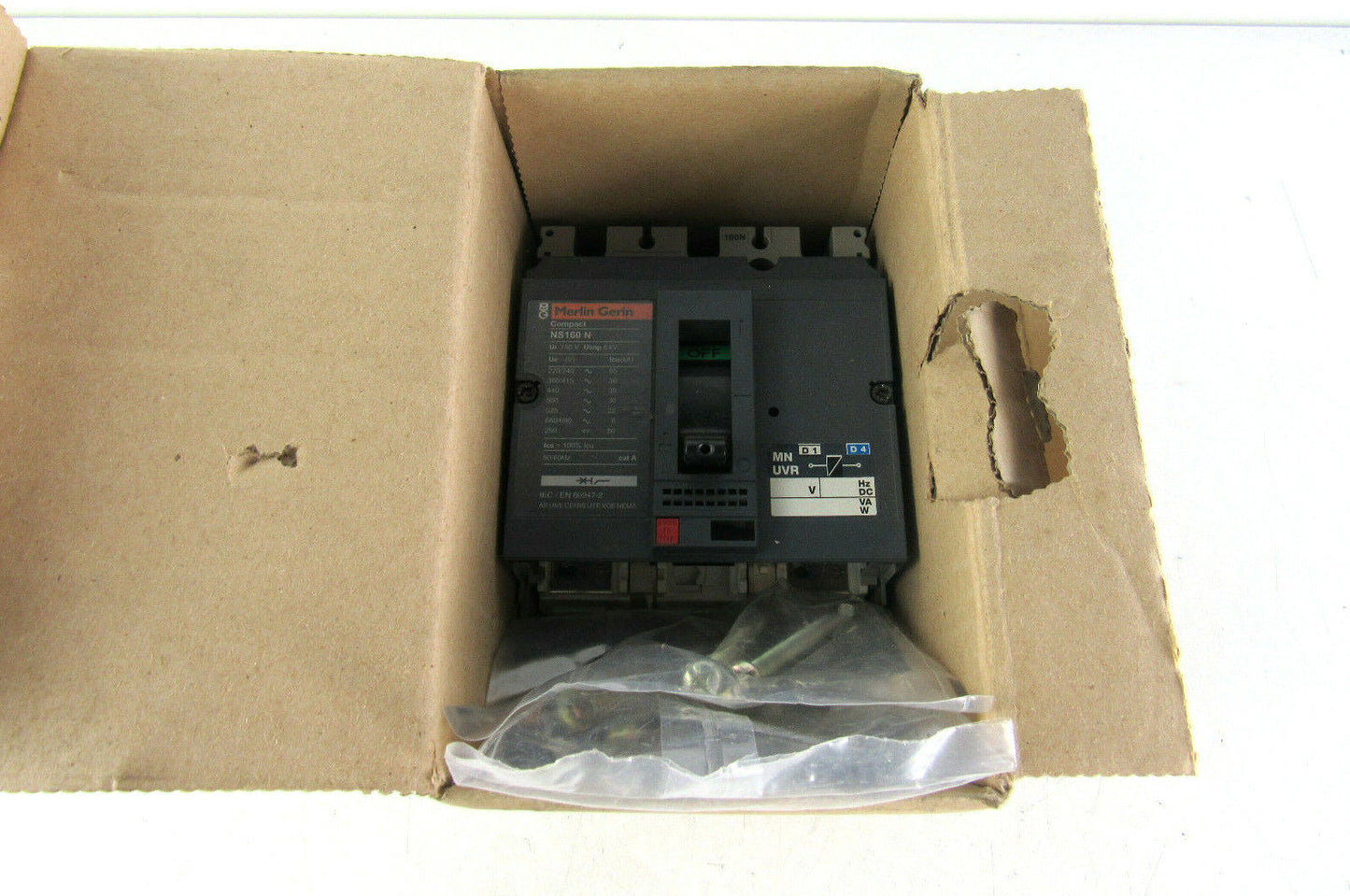 Merlin Gerin 30400 NS160N CIRCUIT BREAKER COMPACT NS 3P BASE 160 A - 2 poles