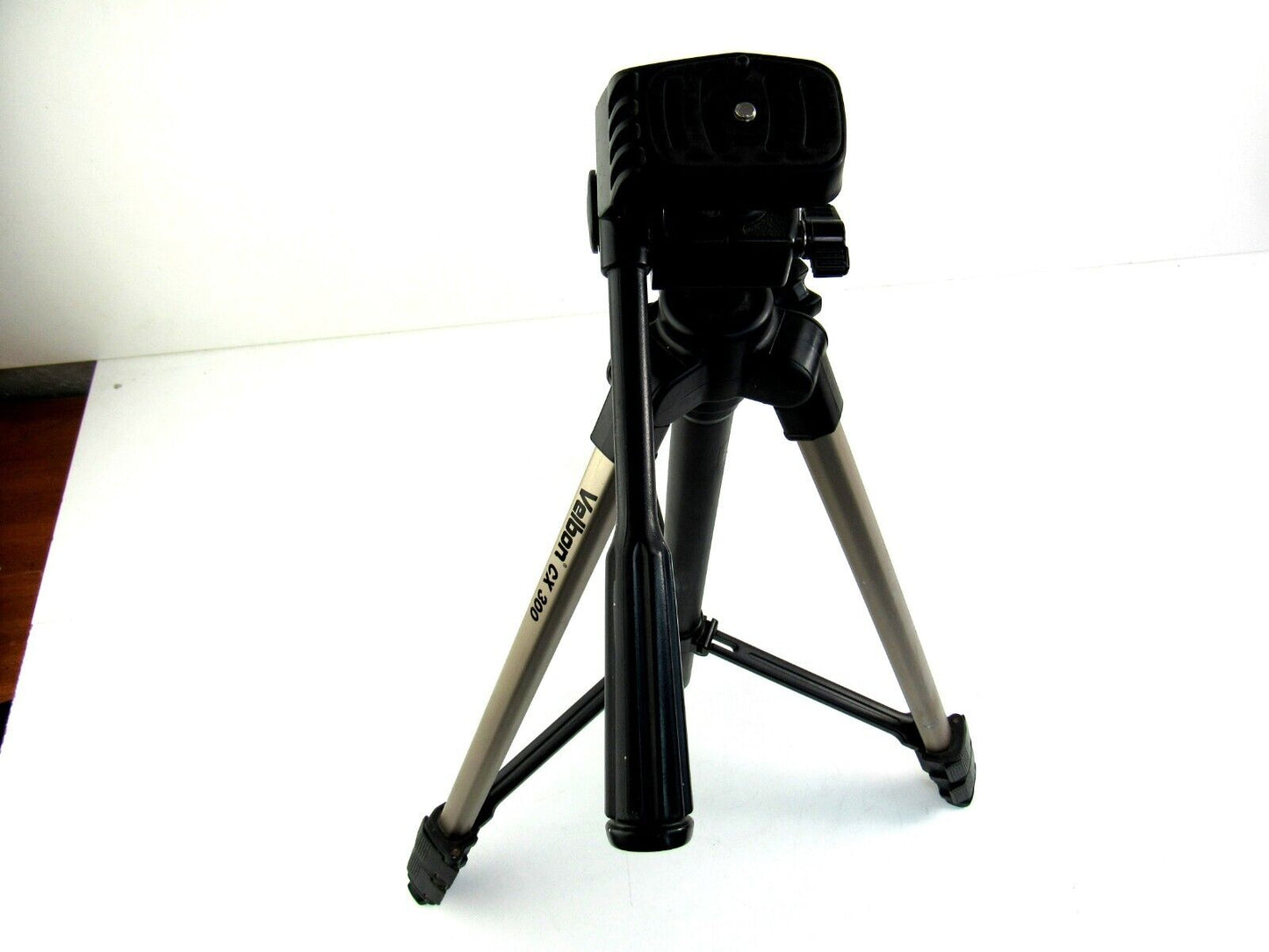 VELBON  CX 300  CAMERA STAND