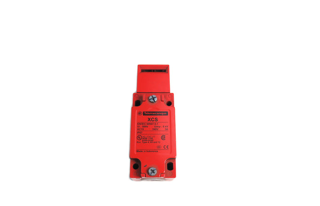 TELEMECANIQUE  XCS-A702 Safety Limit Switch Interlock Schneider    New