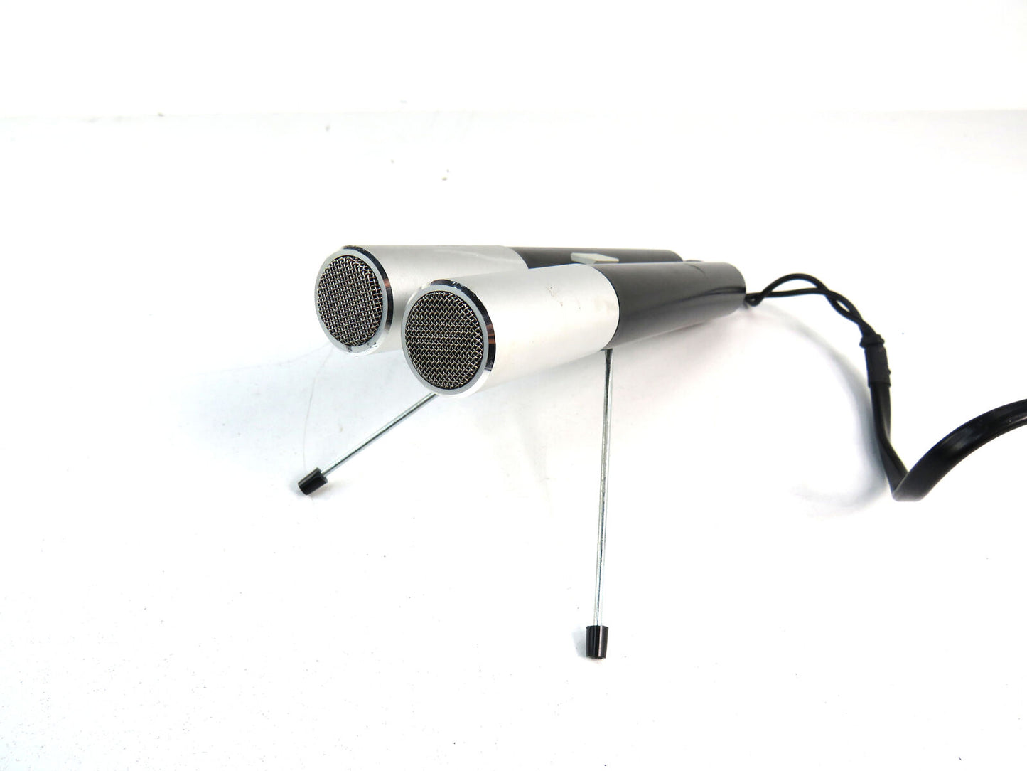 UHER  M 640 DYNAMIC MICROPHONE