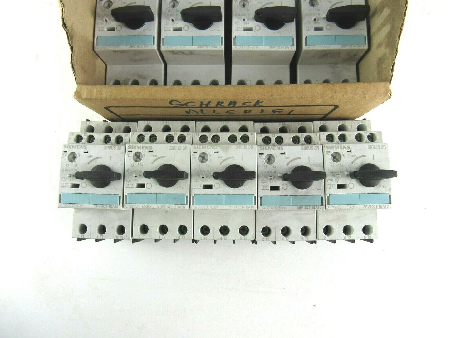 Lot of 17 Siemens Circuit Breaker Siemens 3RV1021-1BA10 Circuit Breaker 1,4. 2A