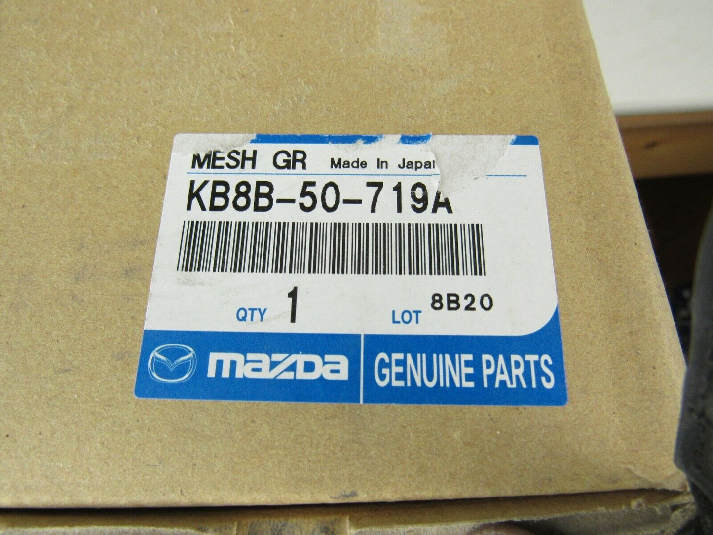 NEW MAZDA OEM 17-18 CX-5-Grille KB8B50719A